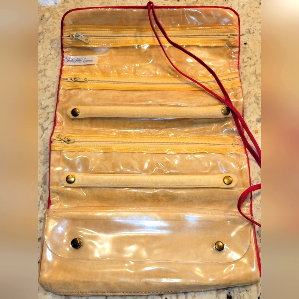 Saks Fifth Avenue - Red Folding Jewelry Holder